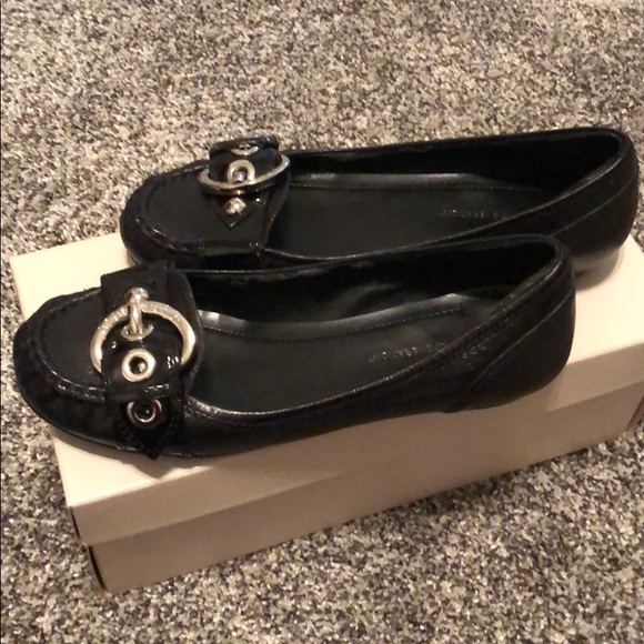 BCBG black flats. Size 6 - Picture 2 of 3